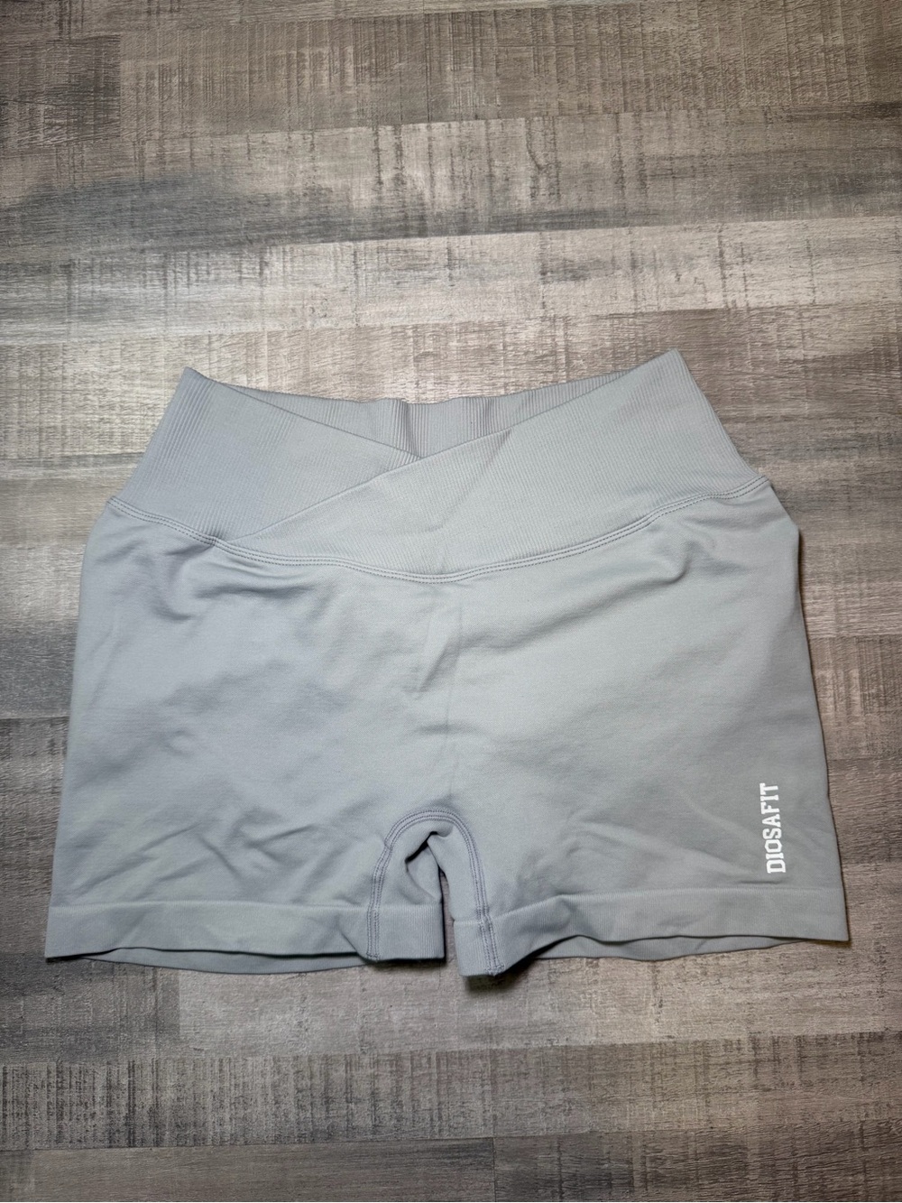 High Waisted Seamless Glute Enhancing Scrunch Butt Gym Shorts Gray Womens Large